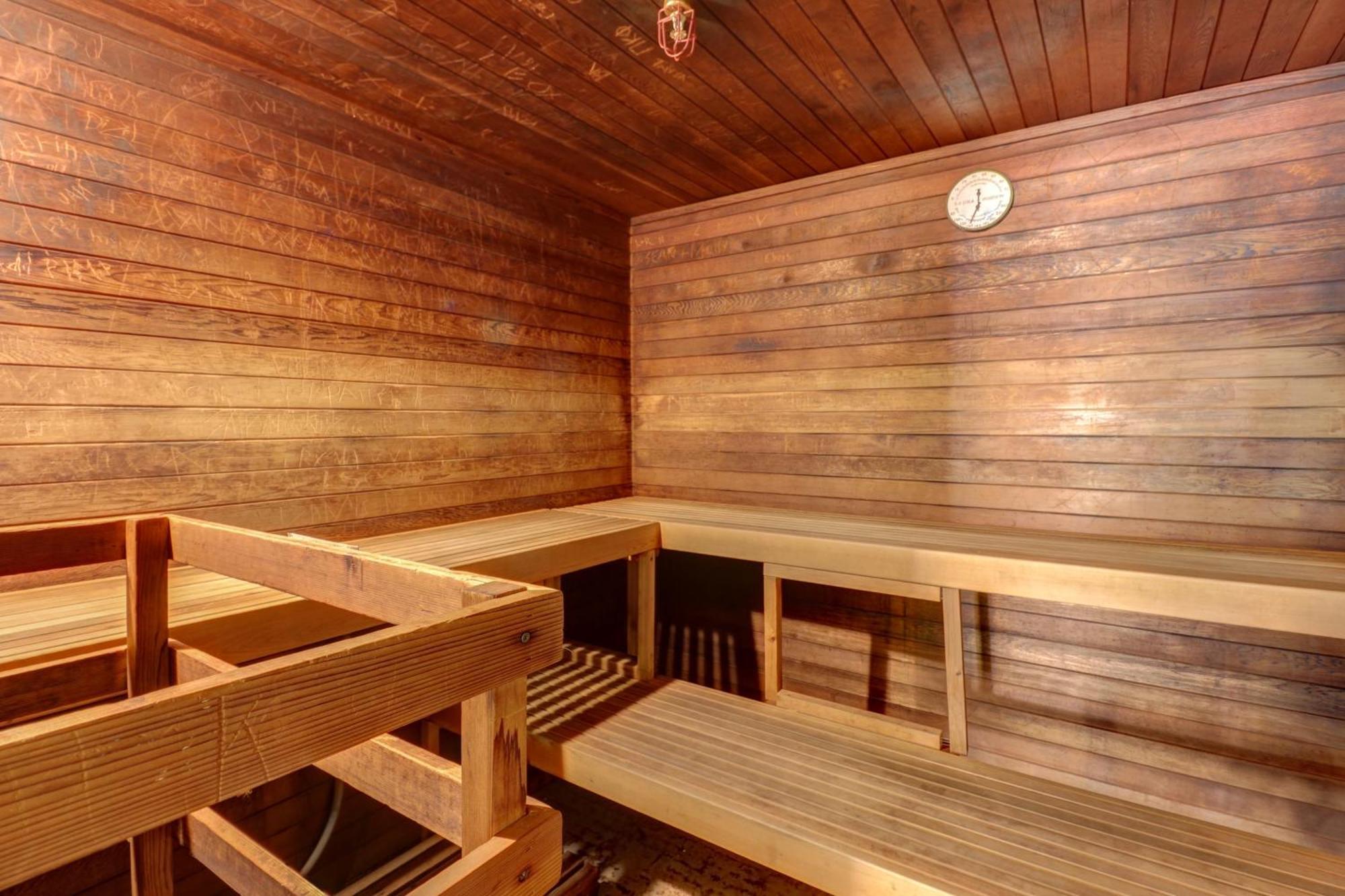 The Woods: Village-11 Killington Room photo