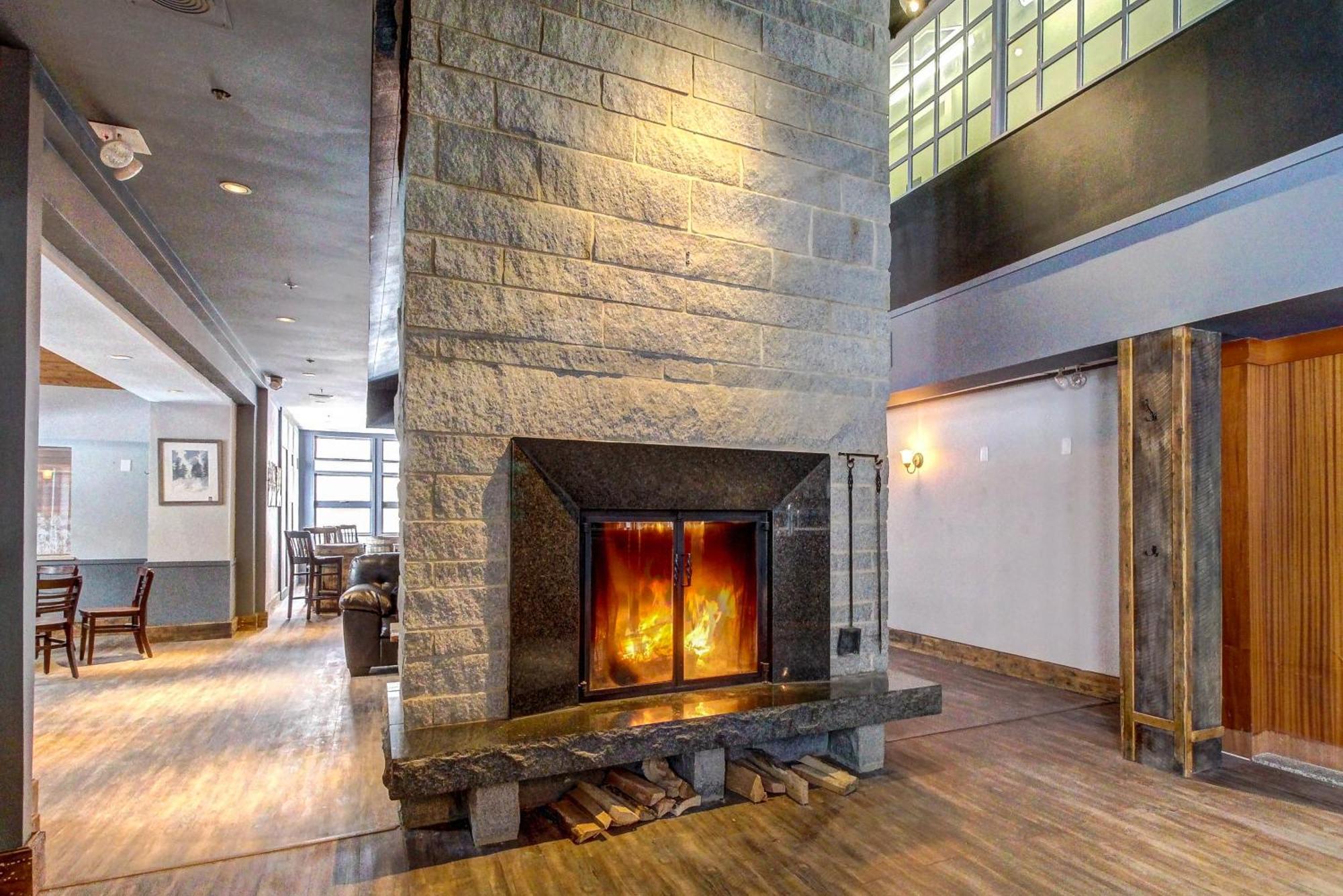 The Woods: Village-11 Killington Room photo