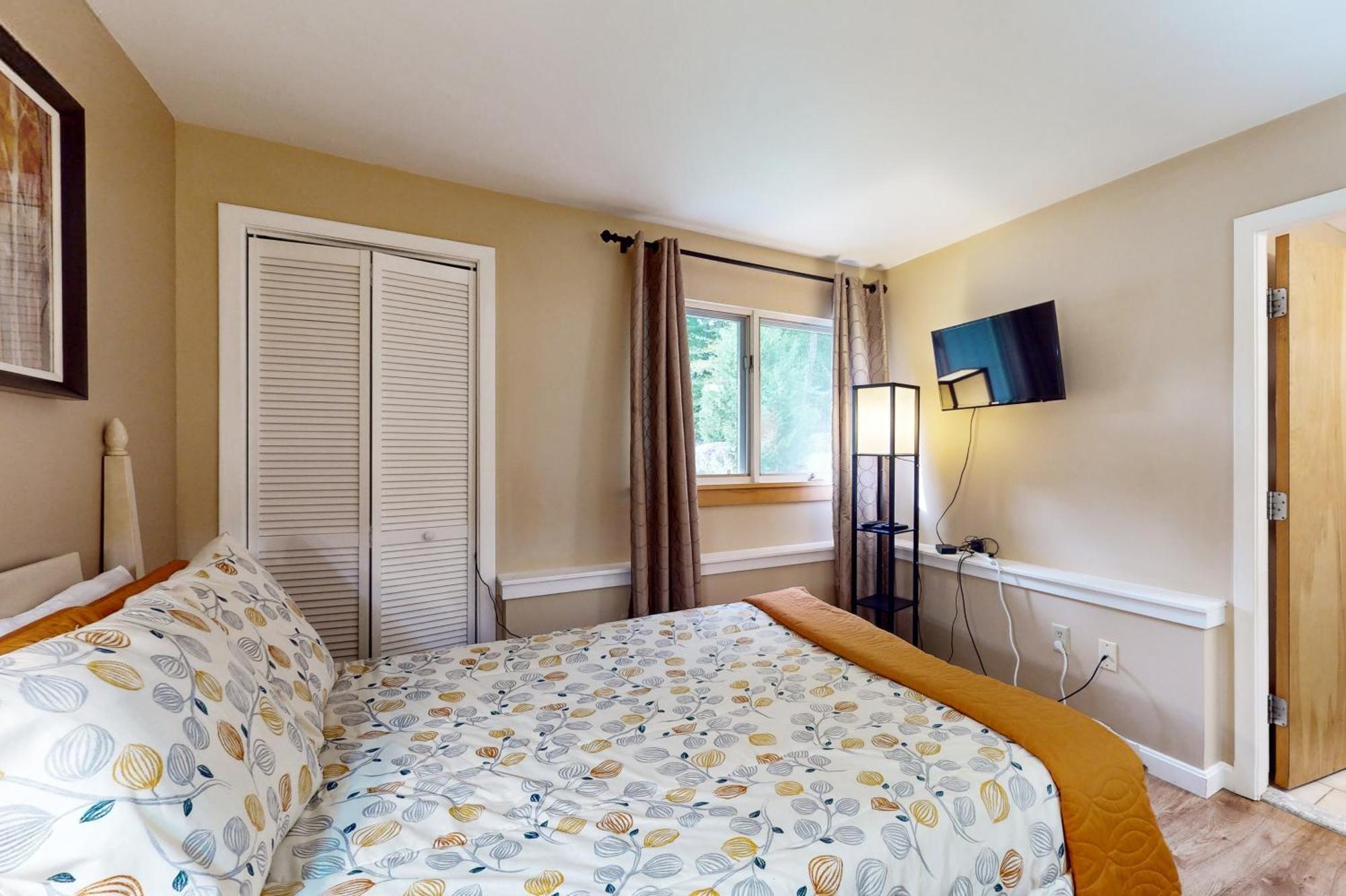 The Woods: Village-11 Killington Room photo